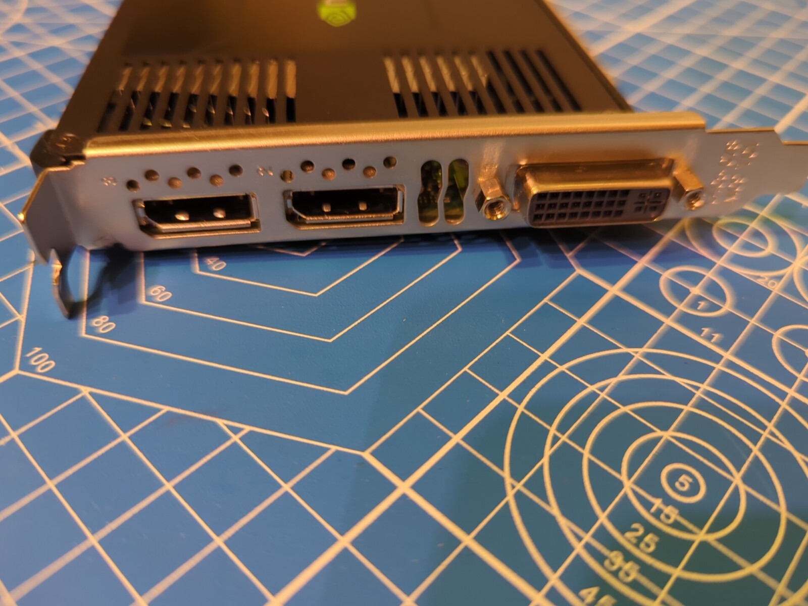 NVIDIA Quadro K4000 3GB GDDR5 Dual Display Port DVI Graphics Card