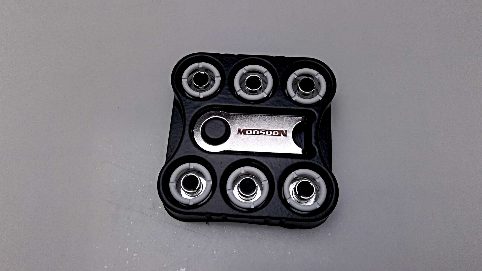 MONSOON G1/4″ 1/2″ ID, 5/8″ OD Free Center Hardline Fittings (WHITE) FCH-1258…