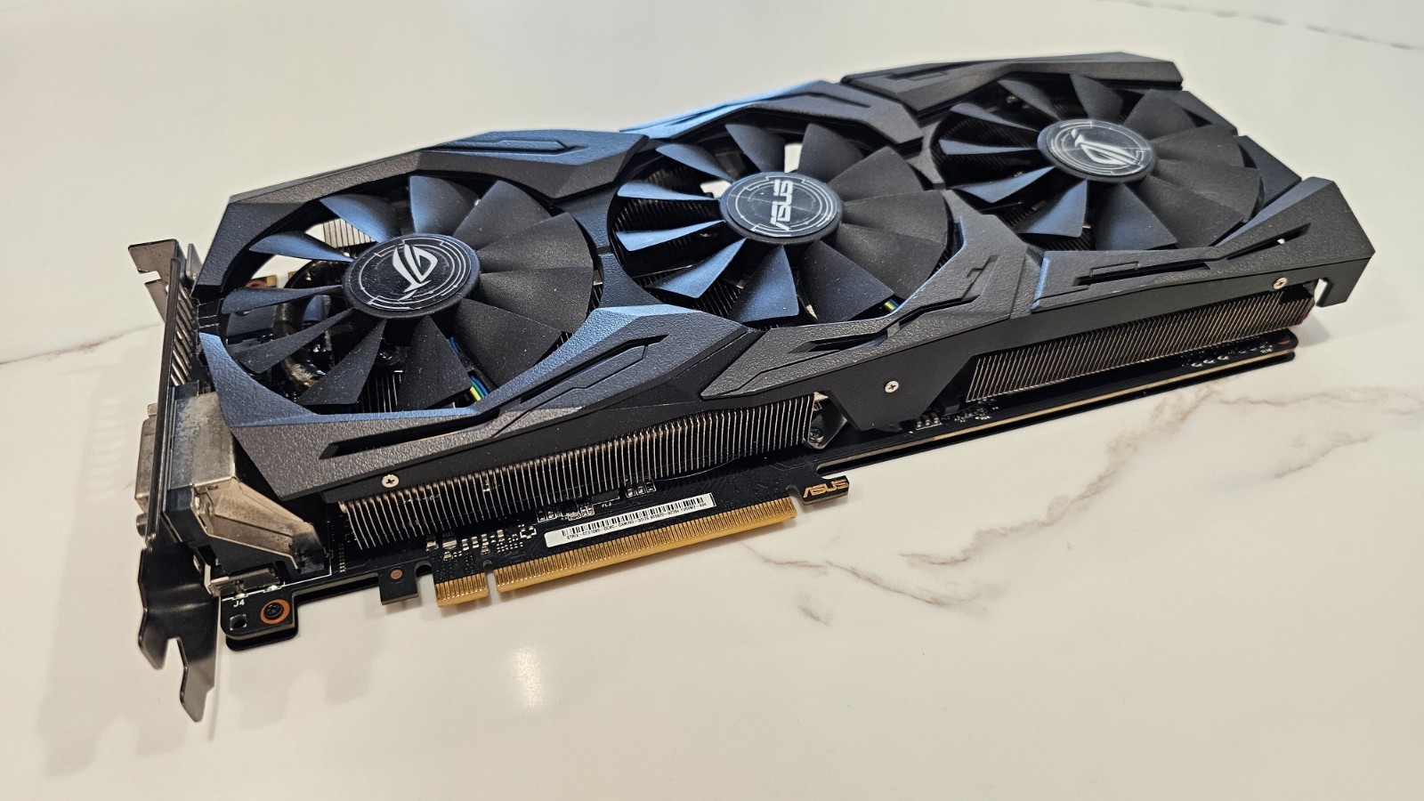 ASUS ROG Strix GeForce GTX 1080 8GB GDDR5X Graphics Card – STRIX-GTX1080-A8G-GAM