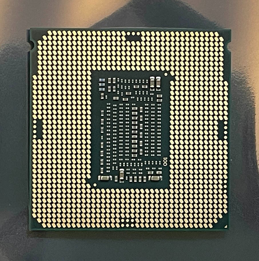 Intel Core i7-8086K Processor CPU LE 12MB Cache up to 5.0Ghz LGA 1151 SRCX5
