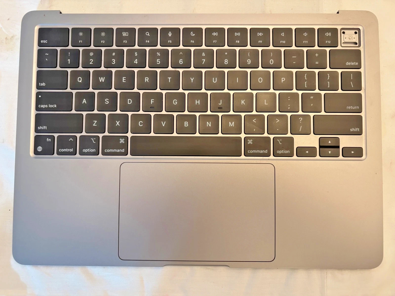 Genuine MacBook Air 13″ M2 2022 A2681 Keyboard Palmrest Top Case Cover Gray A-