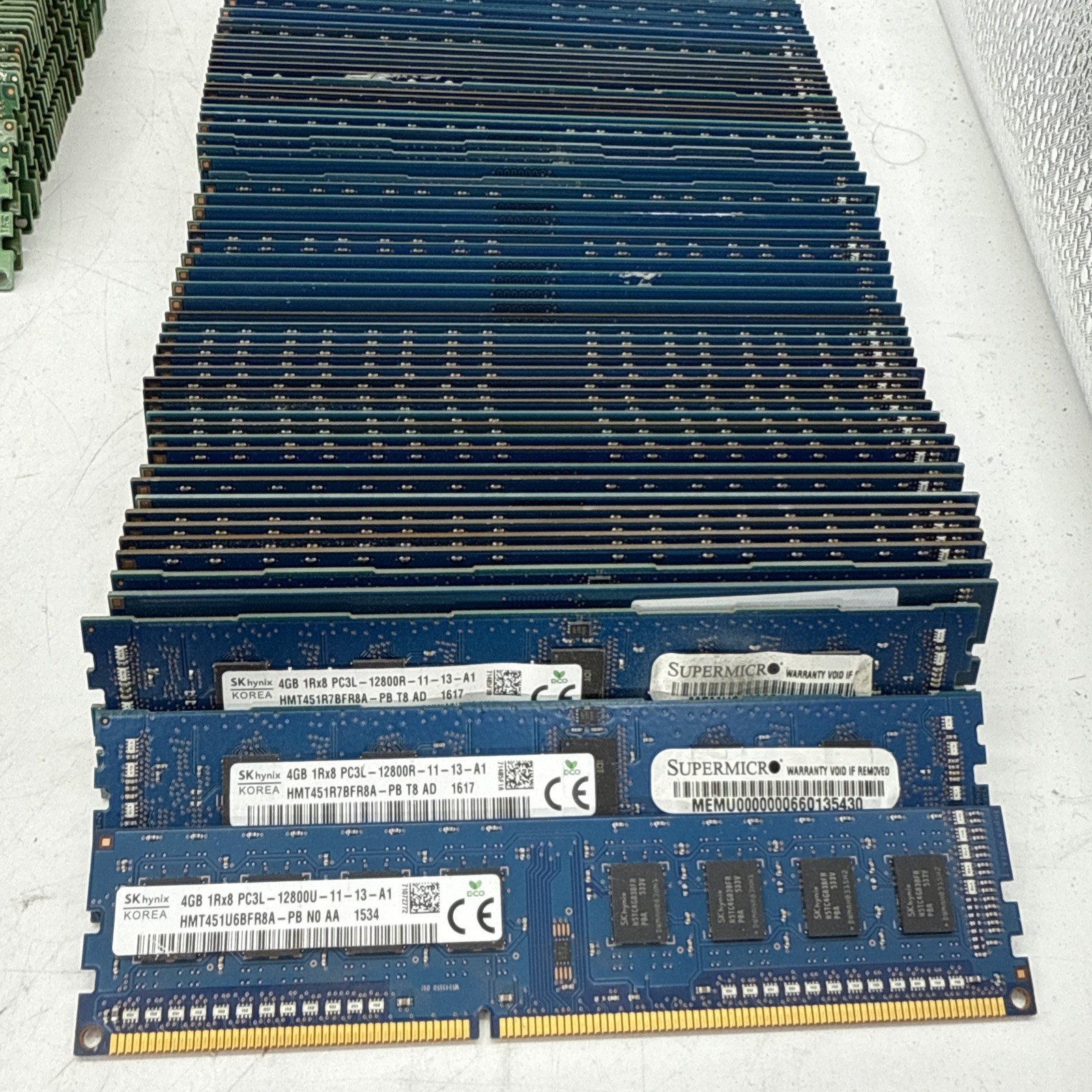 LOT OF 200 – 4GB DDR3 PC3 PC3L DIMM RAM Desktop Memory Mixed Brands & Speeds J10
