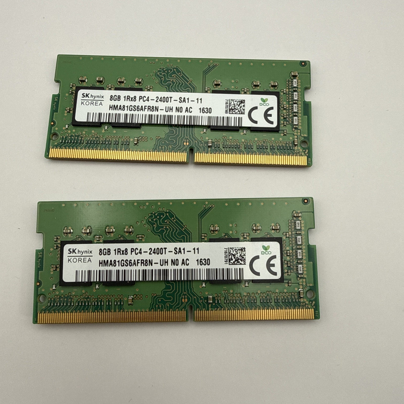 SK hynix 16GB DDR4 SO-DIMM PC4-2400T Laptop RAM 260-Pin 2x8GB HMA81GS6AFR8N-UH