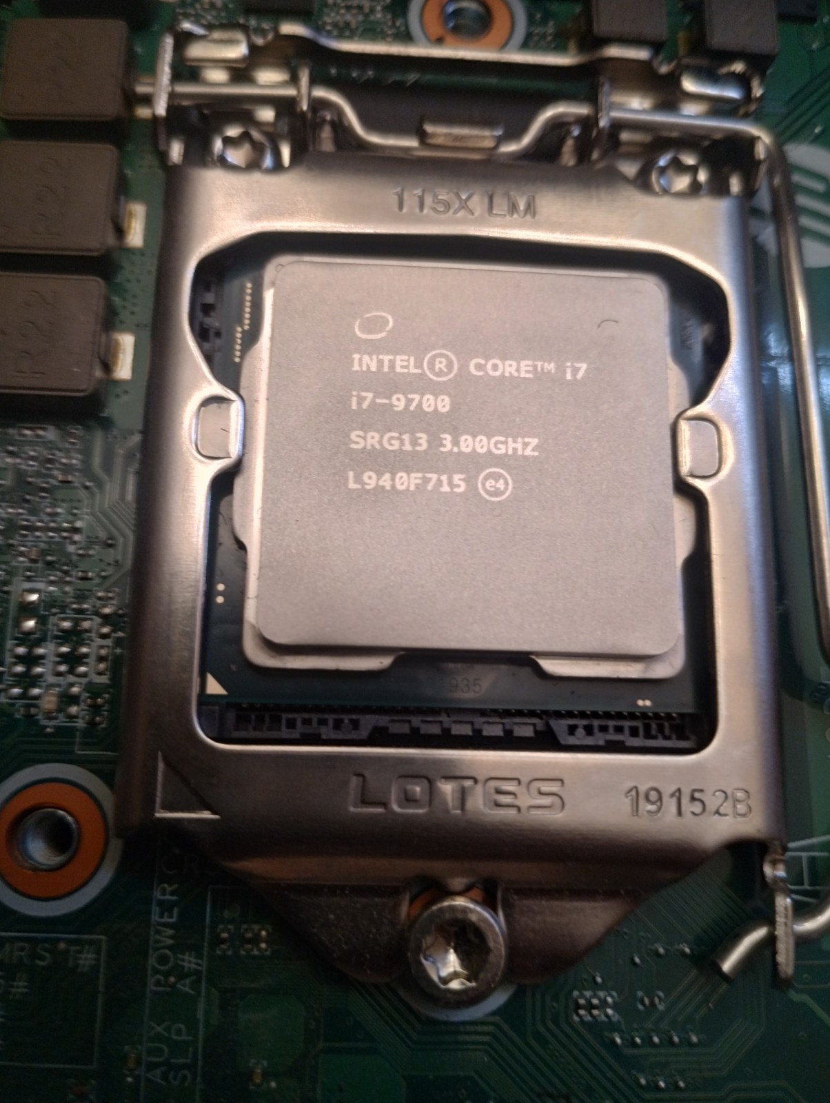 Intel Core i7-9700 3.00GHz 8 Core SRG13 8 Thread LGA 1151 CPU