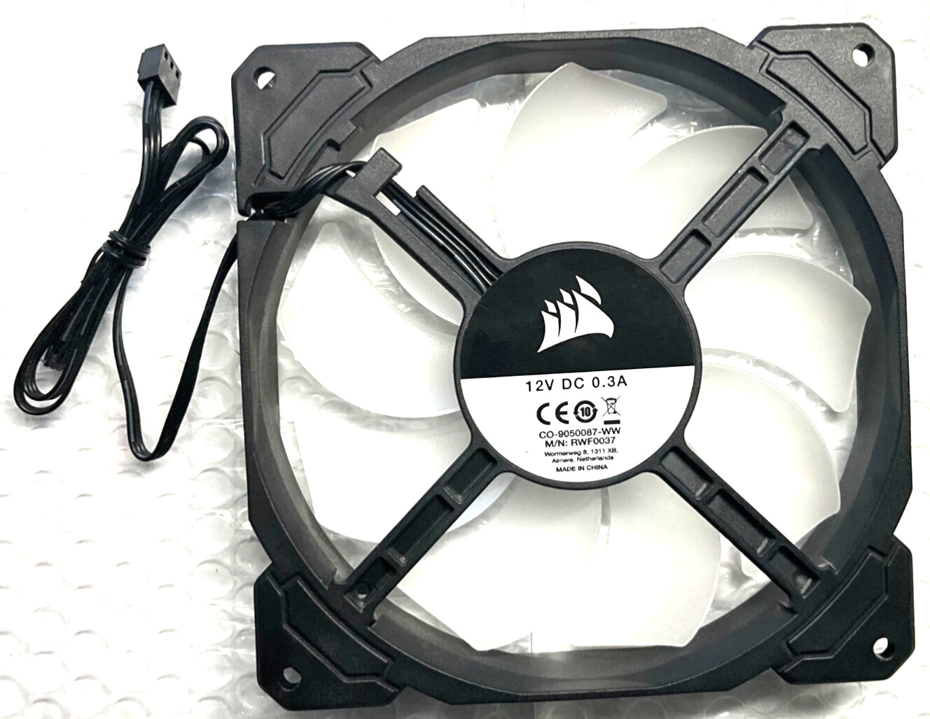 CORSAIR AF140 LED Low Noise Cooling Fan Blue LED System Fan