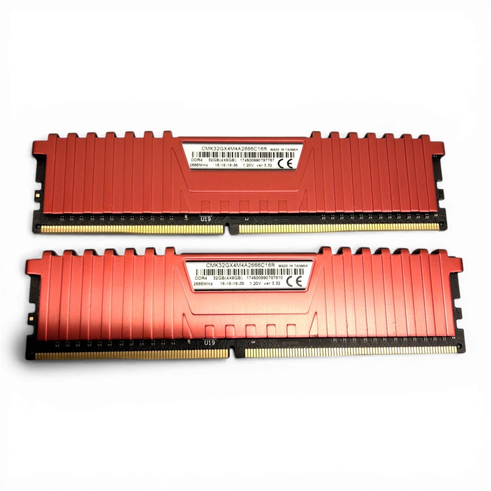 Lot of 2 Corsair Vengeance LPX 8GB DDR4 2666MHz C16 Memory CMK32GX4M4A2666C16R
