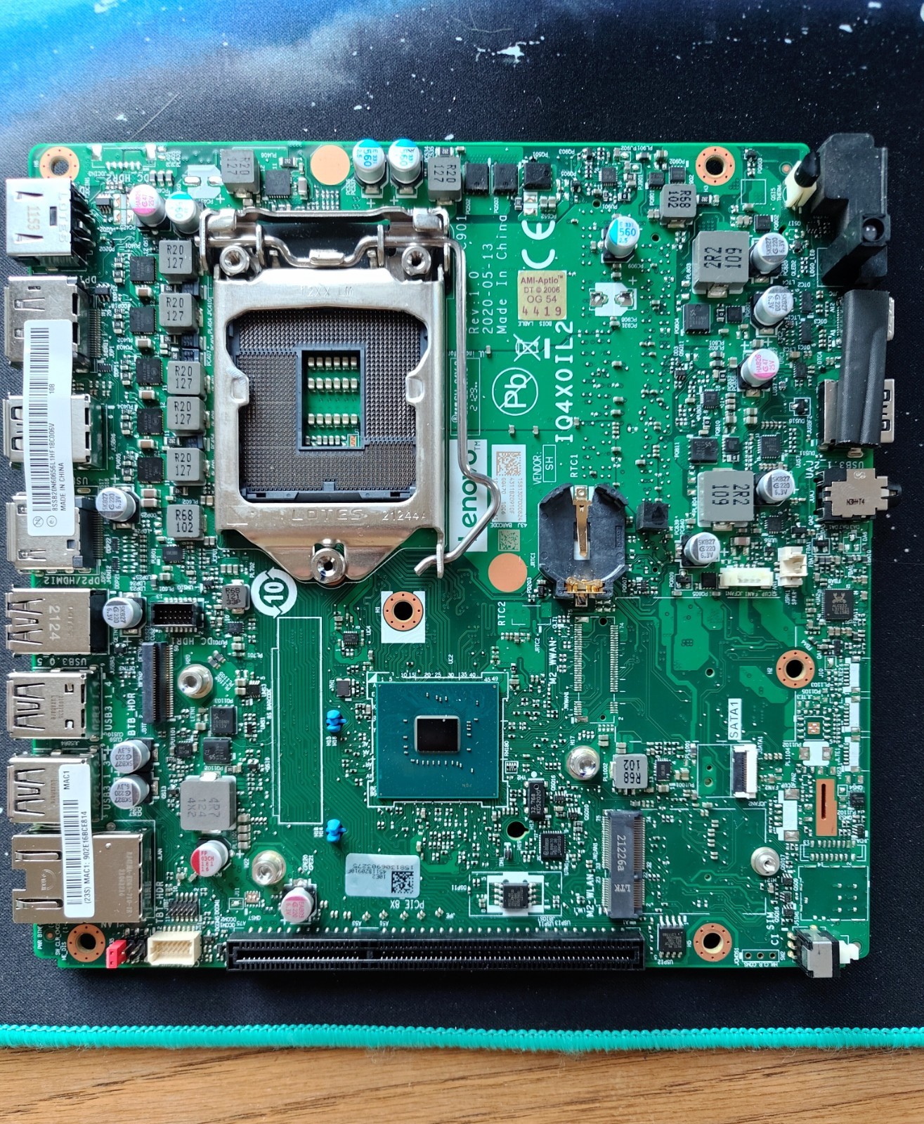 Lenovo IQ2X0IH, LGA 1151/Socket H4, Intel Motherboard