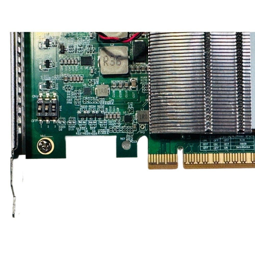 PCI Express 5.0 x16 To 2*MCIO 8i 5.0 X16 X8 X4 SFF-TA-1016 8i Retimer Adapter