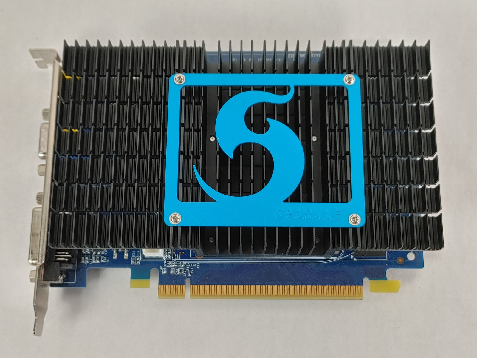 Sparkle NVIDIA GeForce 8500 GT 512 MB GDDR2 PCI Express x16 Video Card