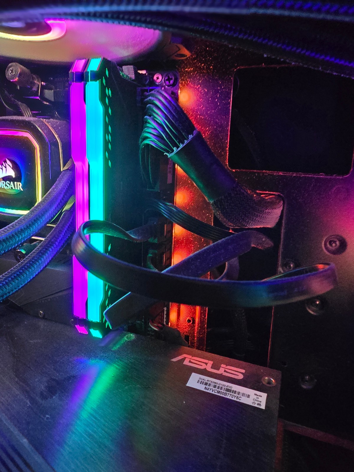 Corsair Vengeance RGB Pro 16GB (2x8GB) DDR4 3600MHz CL18 RAM CMW16GX4M2C3600C18