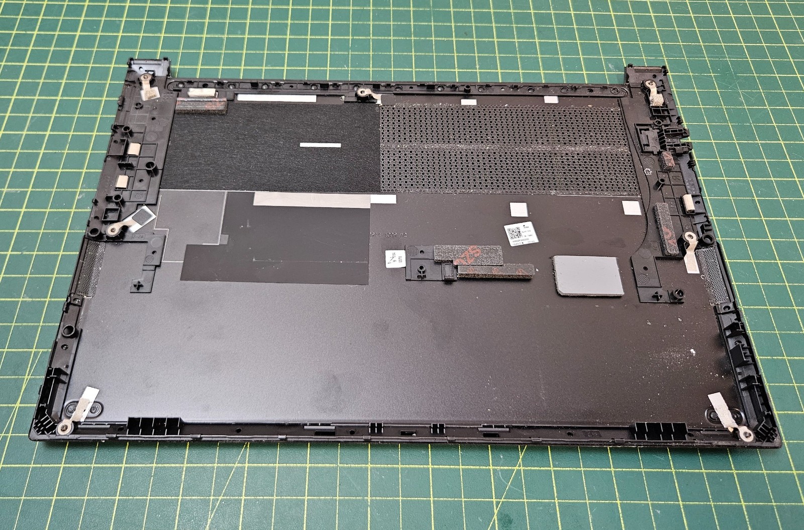 Lenovo ThinkPad E14 Gen 5 Lower Bottom Case Base Cover AM2ZF000200 #b693