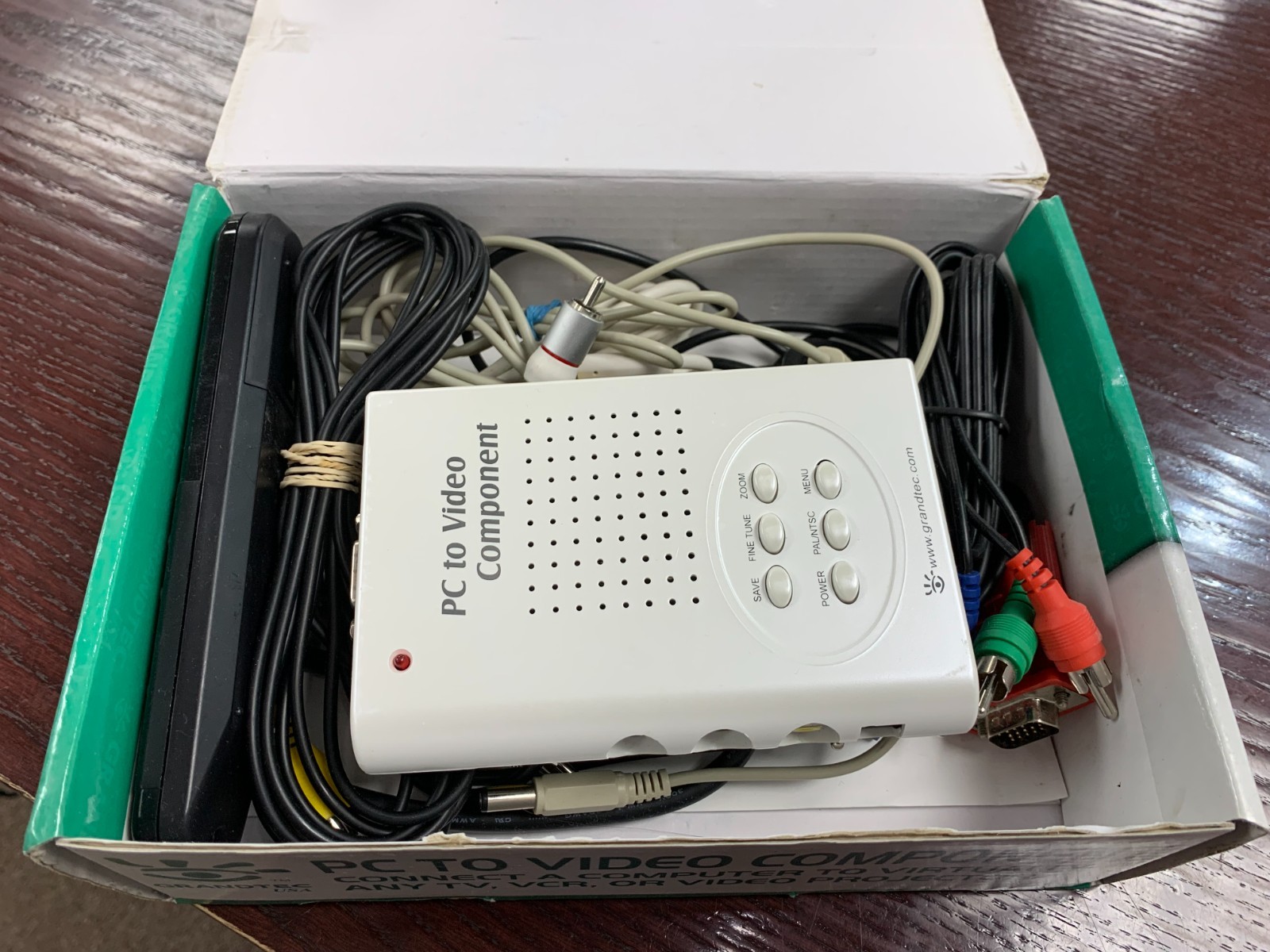 GRANDTEC PC TO VIDEO COMPONENT GXP-2000 VGA TO TV/CRT CONVERTER W/REMOTE