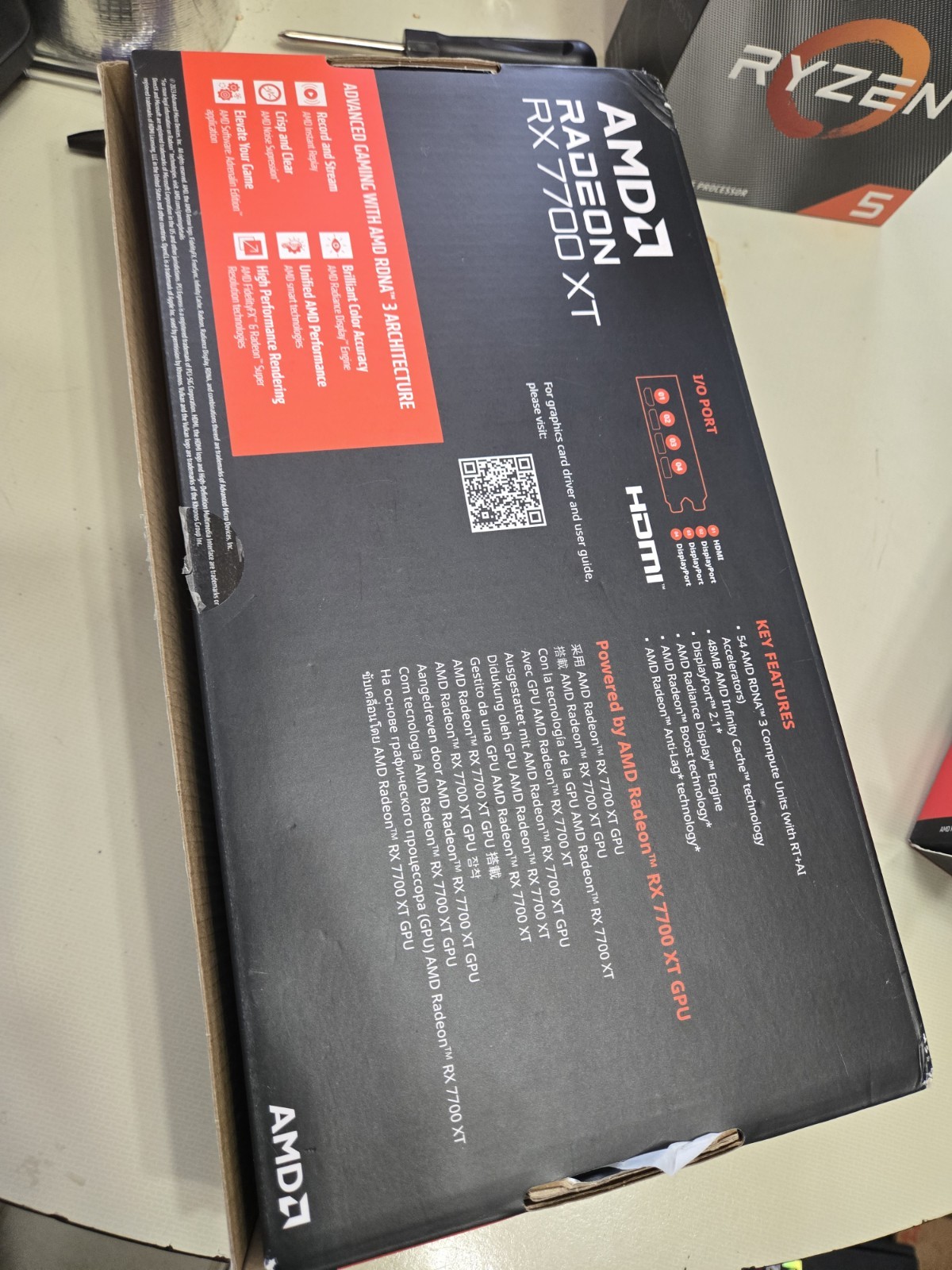 Acer Nitro AMD Radeon RX 7700 XT Overclocking Graphics Card