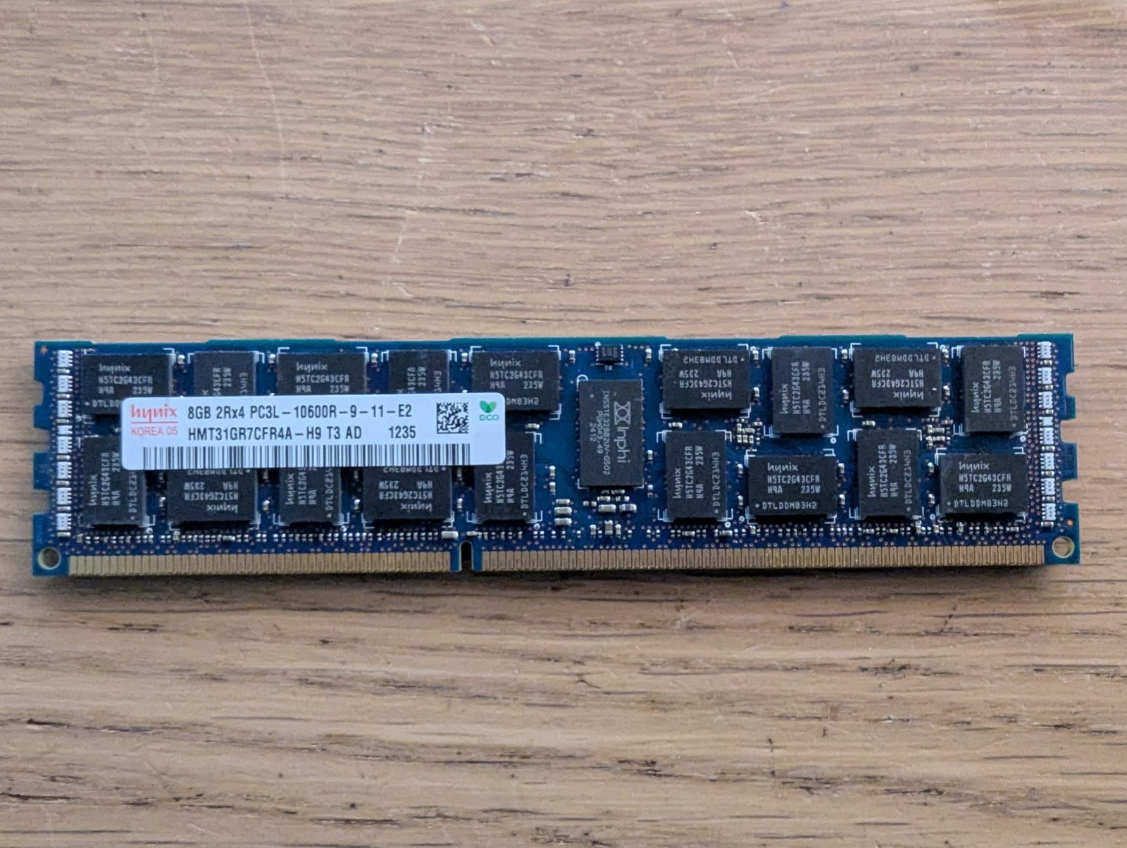 Hynix 8GB (1x8GB) 2Rx4 DDR3-1333 PC3L-10600R ECC Server Memory HMT31GR7BFR4A-H9