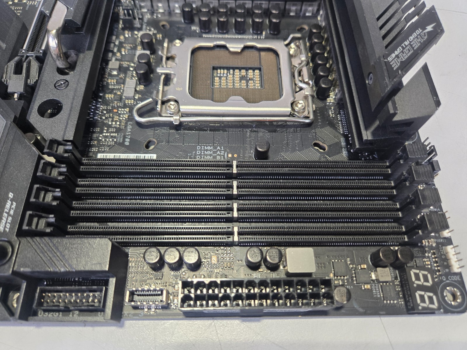 ASUS ROG Strix Z690-E Gaming Wi-Fi LGA 1700 Intel ATX Motherboard