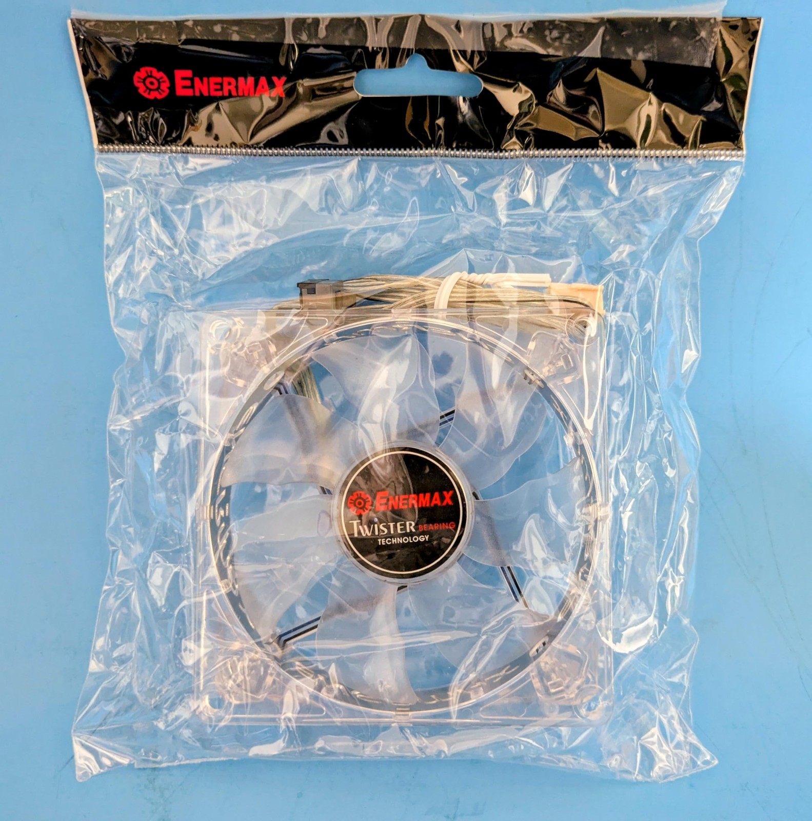 Twister XUCEV9N 92mm PC Case Fan, Blue LED, 1500 RPM, Clear Frame, 3-Pin Conn…