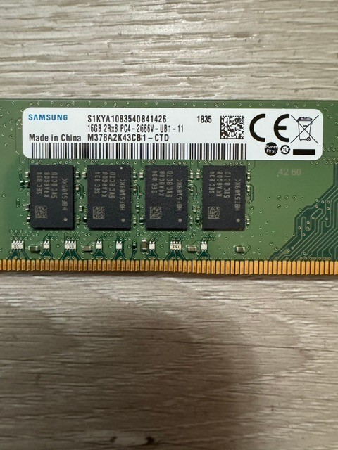 SAMSUNG 16GB 2RX8 PC4-2666V PC Desktop Memory RAM M378A2K43CB1-CTD M378A2K43DB1