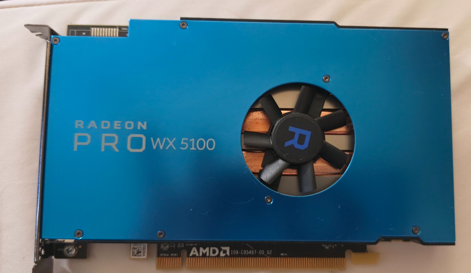 AMD Radeon Pro Wx 5100 8GB GDDR5 Graphics Card (100-505940)