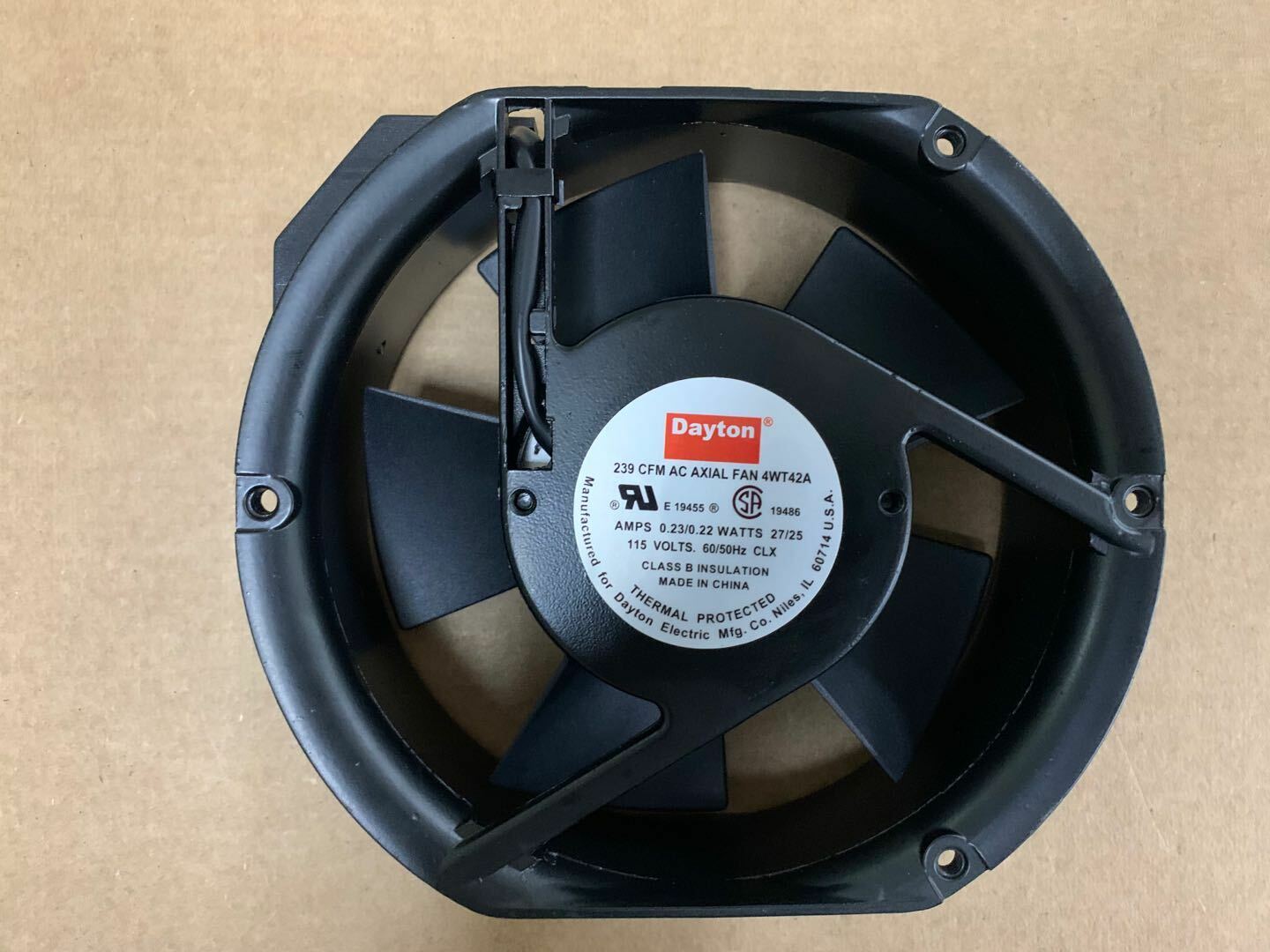 Dayton 239 CFM AC AXIAL FAN 4WT42A 115V AMPS 0.23/0.22 WATTS 27/25 60/50Hz