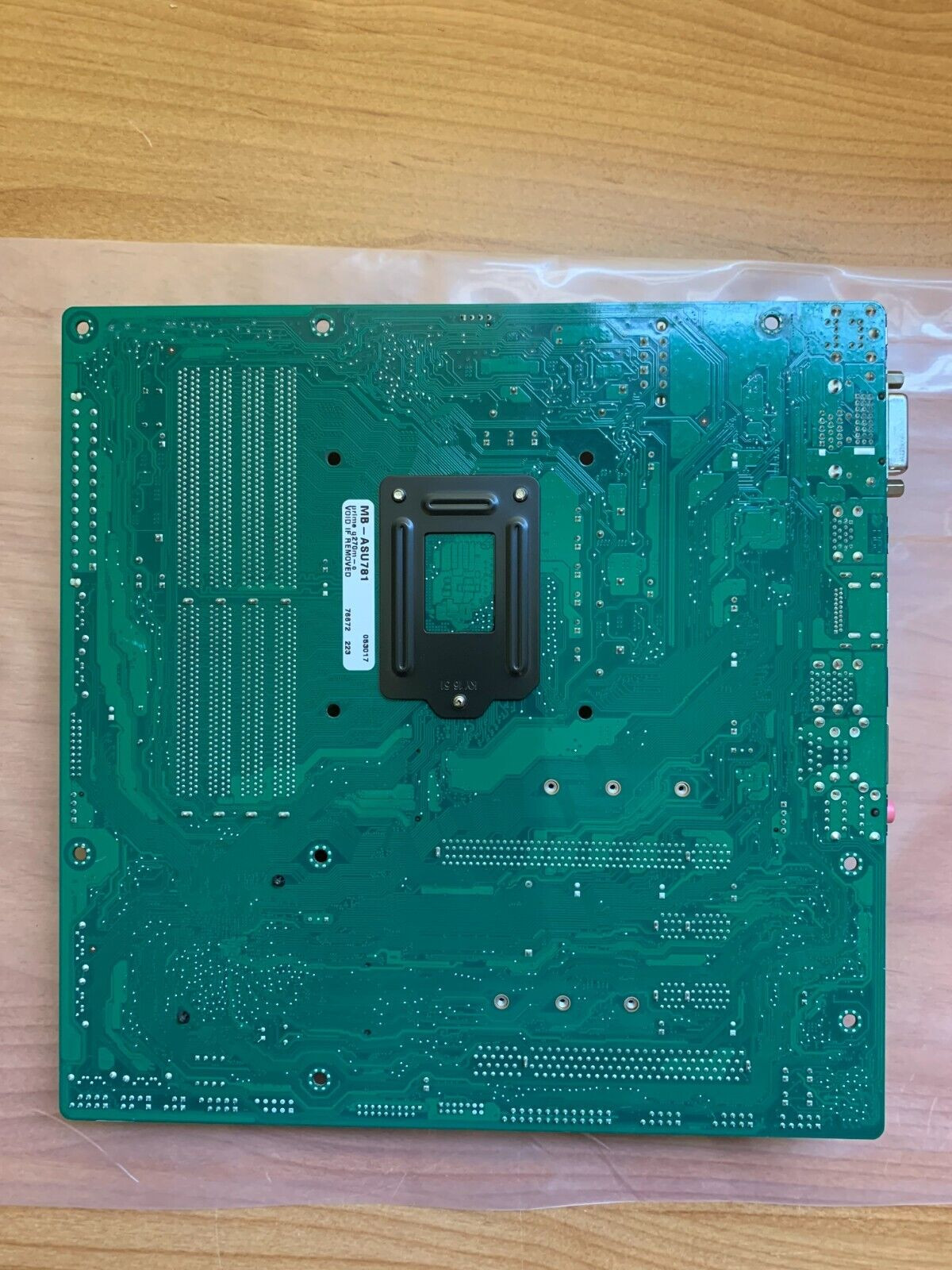 ASUS Prime Q270M-C LGA1151 DP HDMI VGA Motherboard w IO Plate and Sata Cables