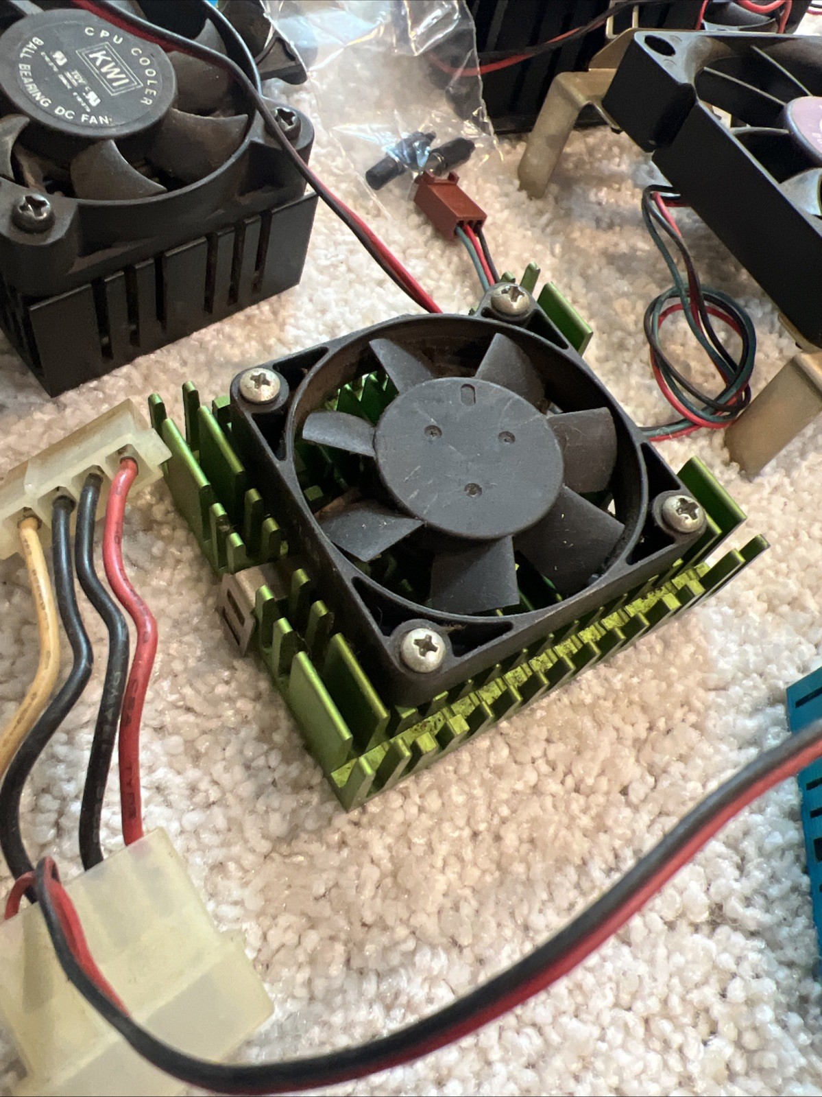 Bulk Lot 17 QTY Computer CPU Cooling Fans + 15 Heat-sinks – Various Brands