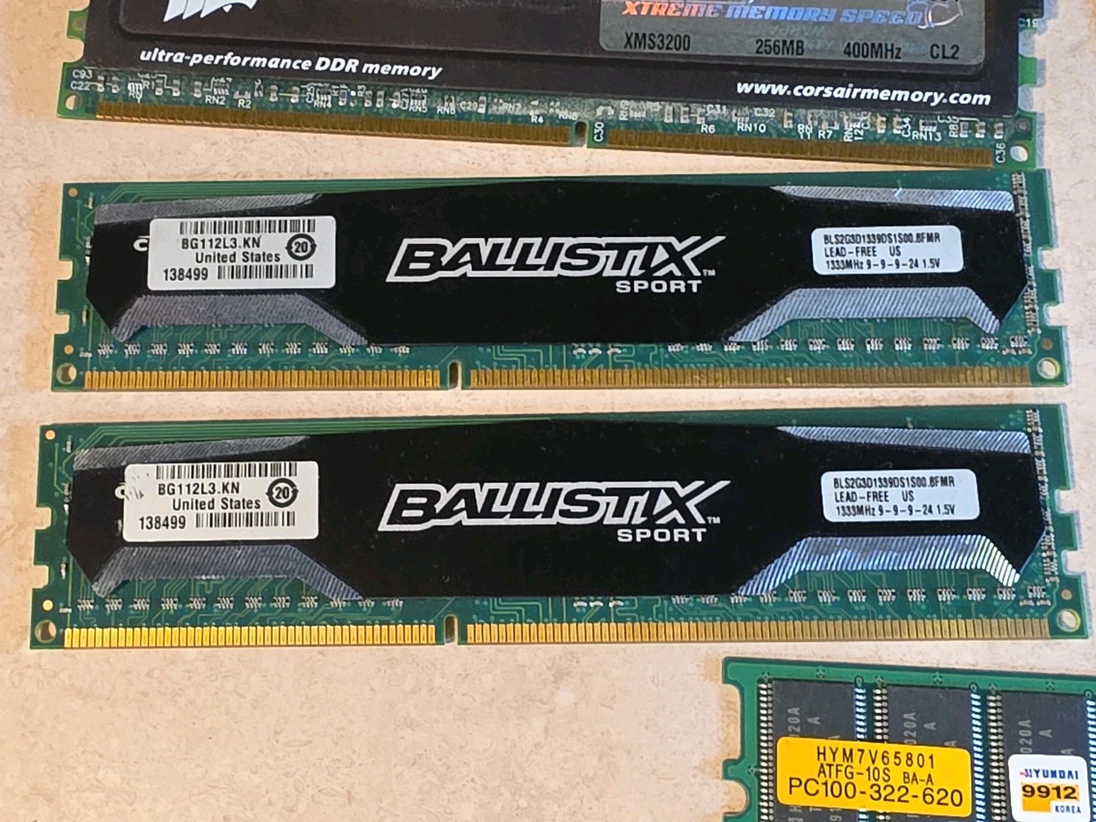 LOT of Memory Sticks Mixed Brands & Speeds 64mb-2GB Vintage DDR 1,2,3 SDRAM