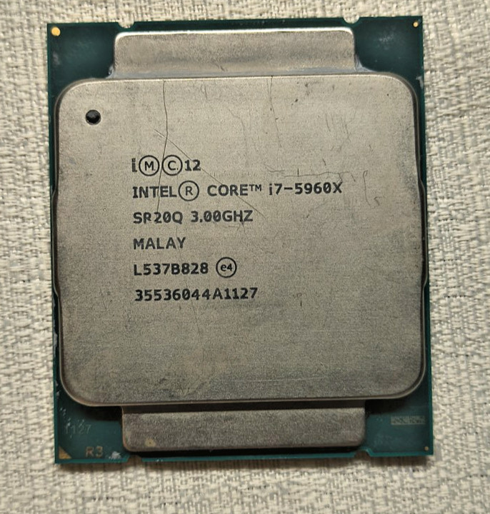 Intel Core i7-5960X Extreme Edition Haswell E Processor 3.0GHz 0GT/s 20MB LGA