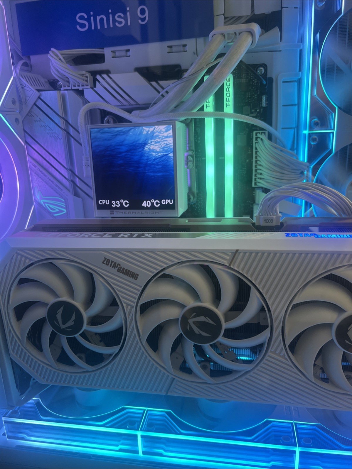 Intel i7-13700K + ASUS ROG Strix B760-A WiFi + Thermalright Hyper Vision 360 Aio