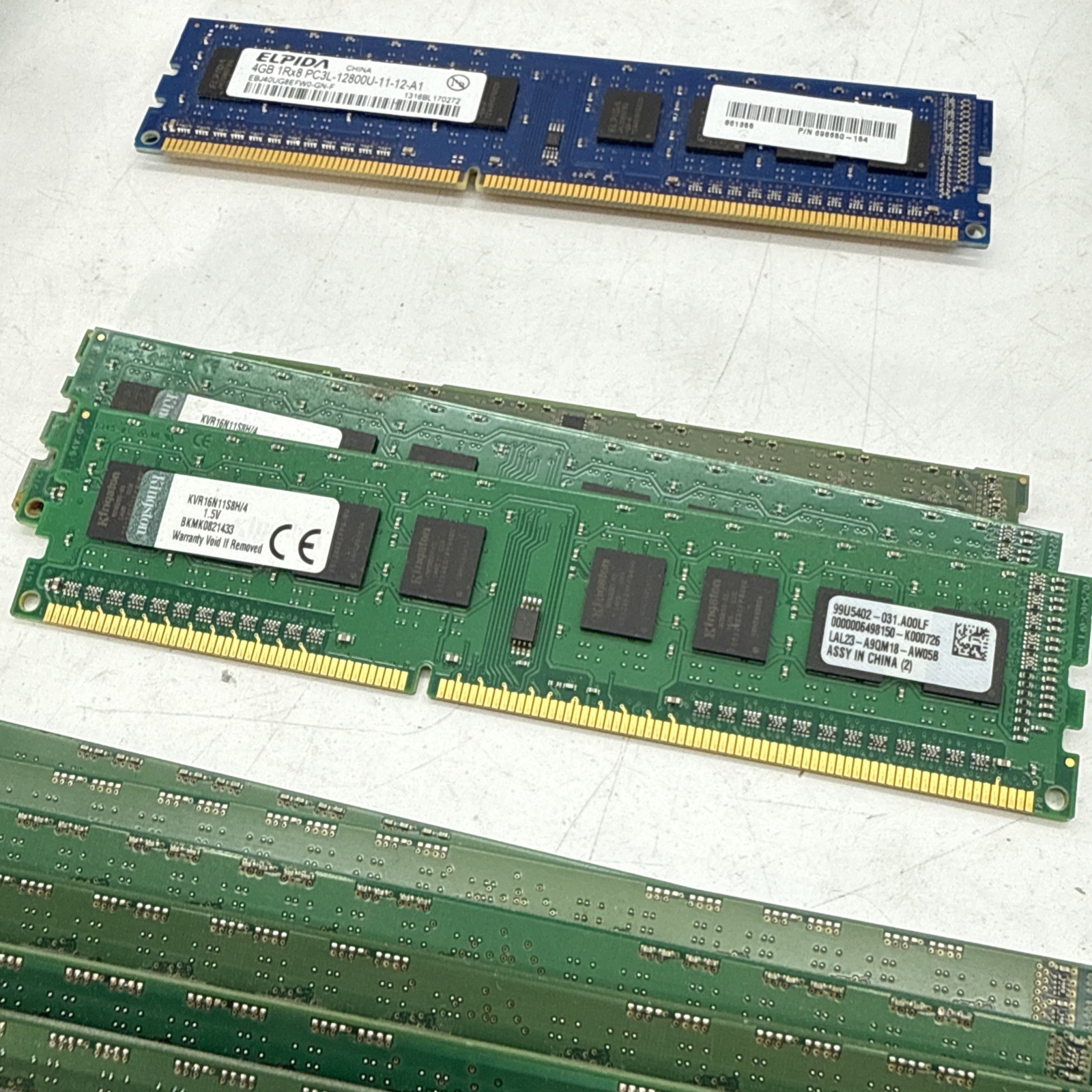 LOT OF 200 – 4GB DDR3 PC3 PC3L DIMM RAM Desktop Memory Mixed Brands & Speeds J10