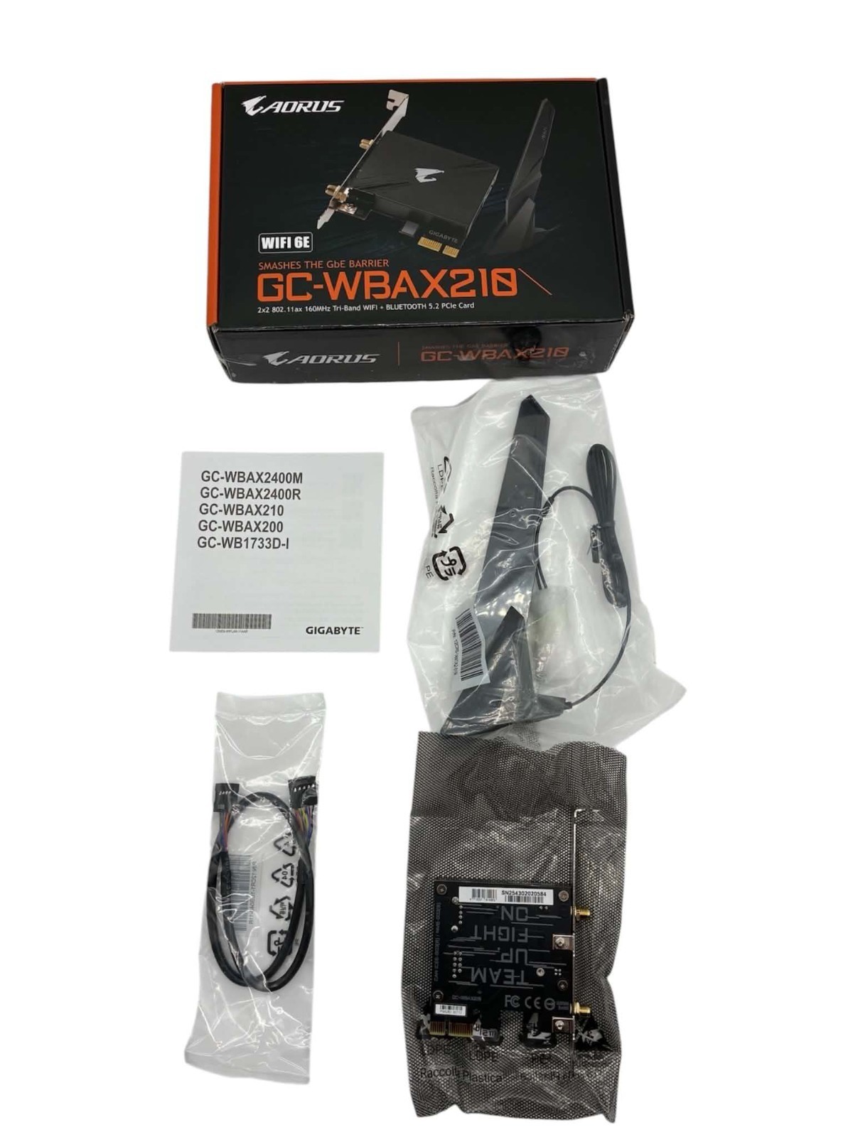 GIGABYTE AORUS GC-WBAX210 (rev. 1.0) Tri-Band Wi-Fi PCI-E Network Interface Card