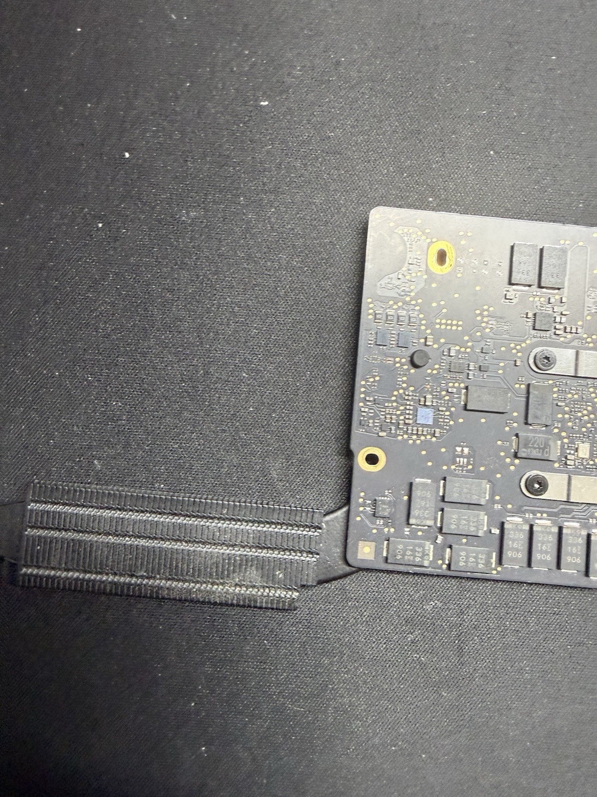 1.4GHz i5 Logic Board 13″ MacBook Pro 820-01598-06 A2159 For parts Only