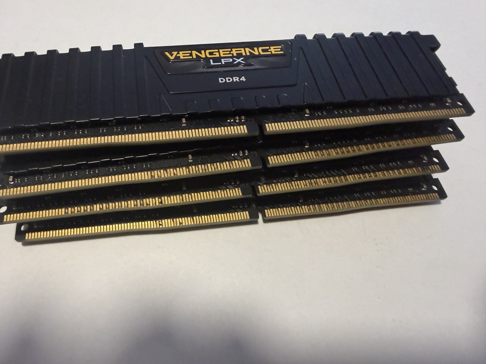 Lot of 4 Corsair Vengeance LPX 64GB (4x16GB) DDR4-2133 CL13 Desktop RAM Tested