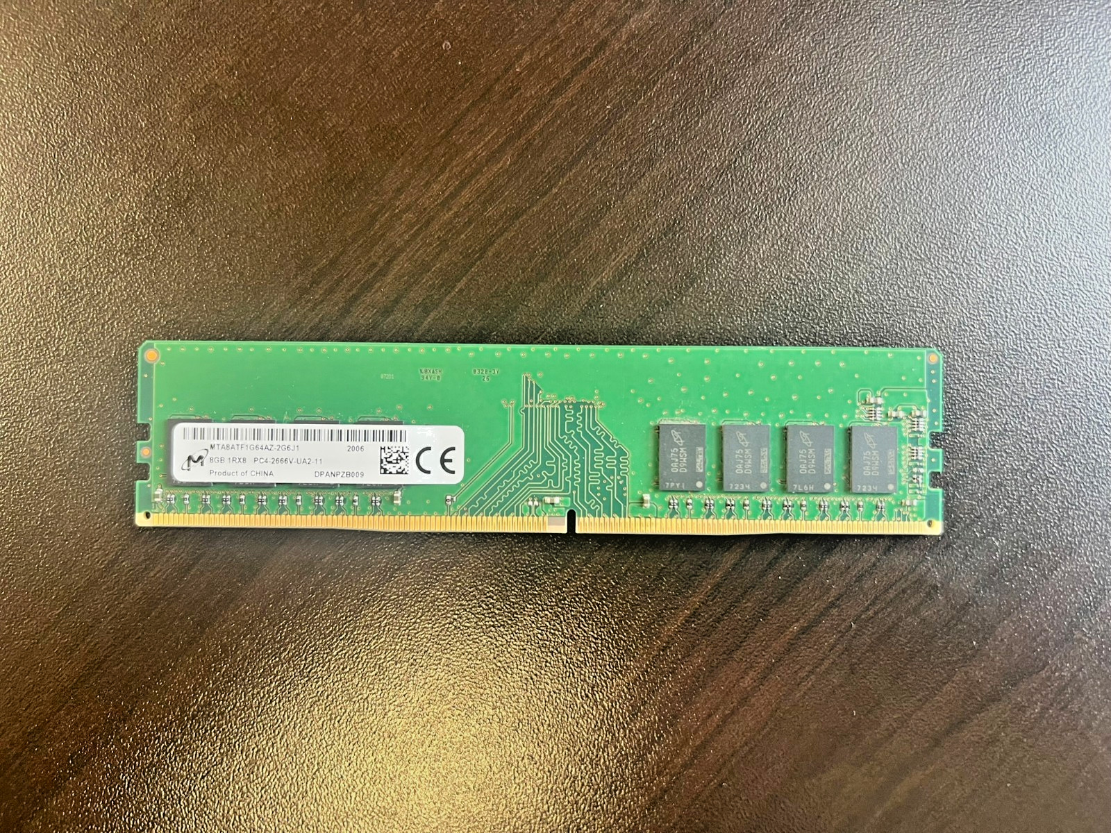 Micron Single Rank Memory Module non-ECC (MTA8ATF1G64AZ-2G6H1)