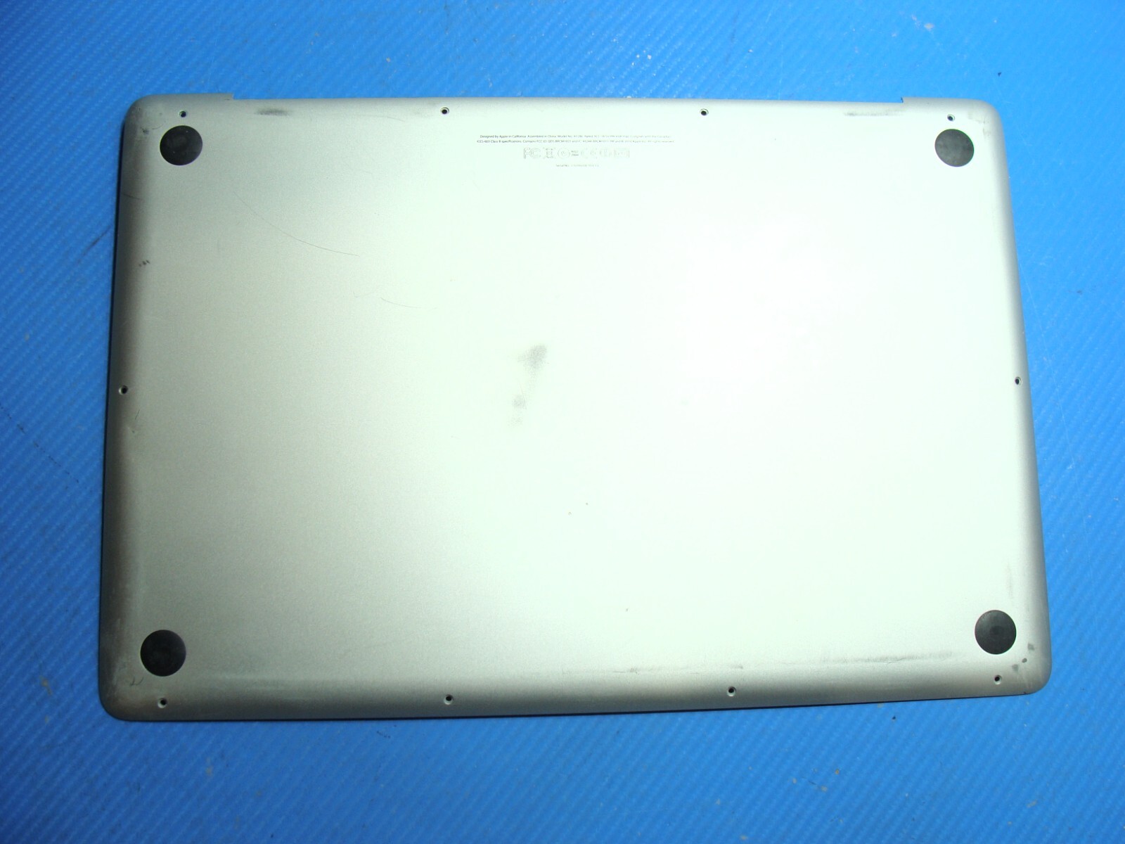 MacBook Pro 15″ A1286 Mid 2012 MD103LL/A Genuine Bottom Case Silver 923-0083