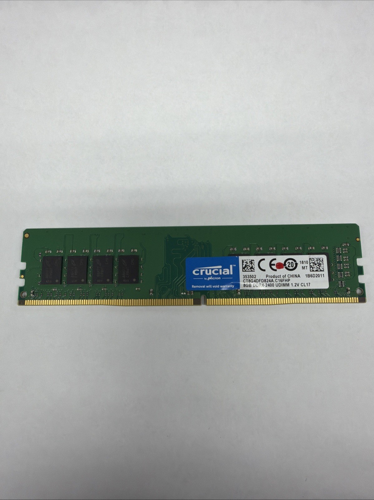 Crucial 8GB DDR4 2400 MHz PC4-19200 DIMM 240-Pin Desktop Memory RAM CT8G4DFD824A