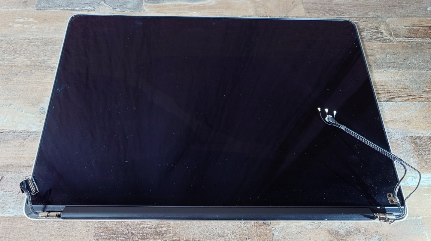 661-02532 A1398 2015 MacBook Pro 15″ Retina Display – Damaged