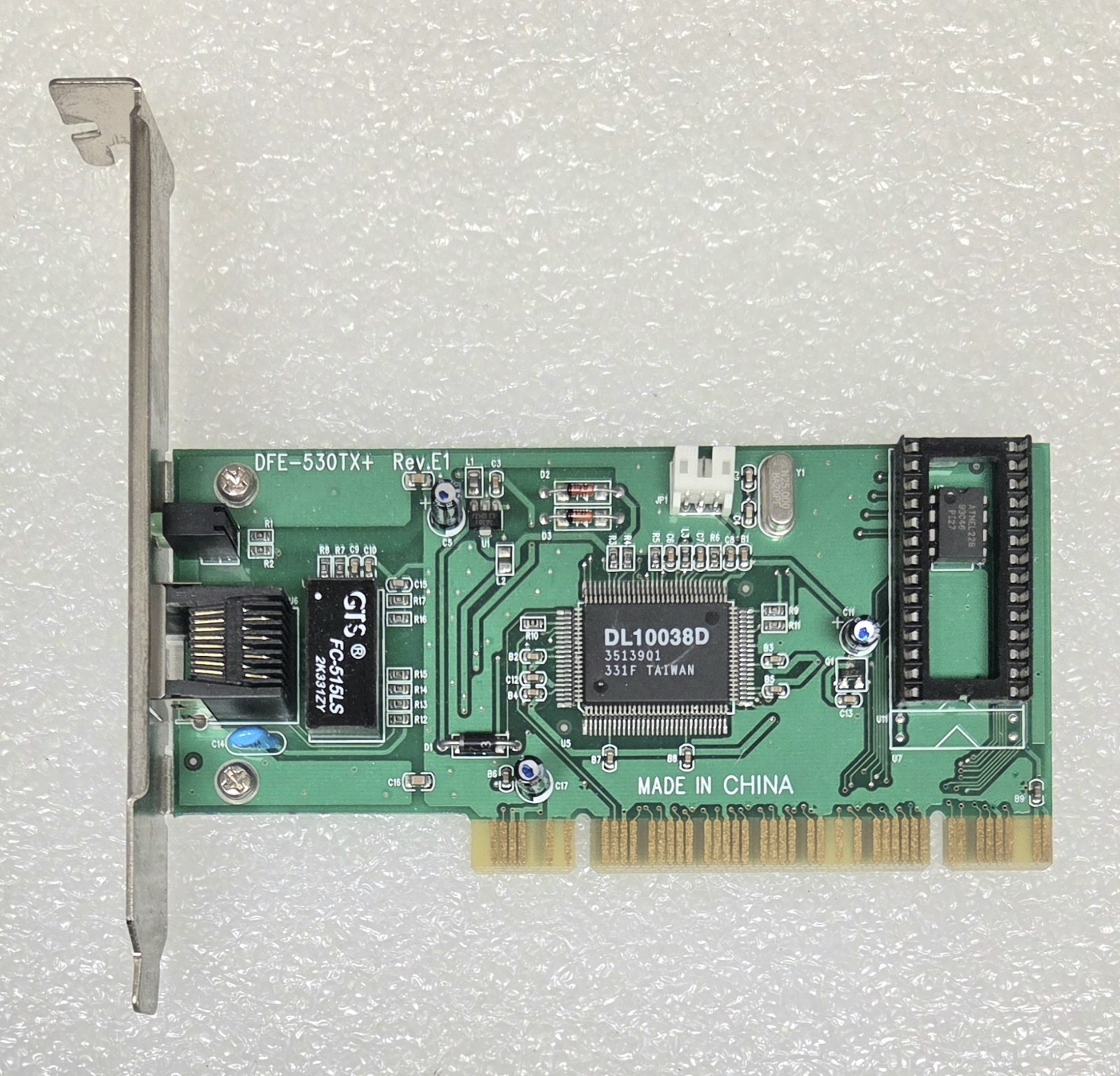 D-Link DFE-530TX+ PCI 10base-T(RJ45) Fast Ethernet adapter