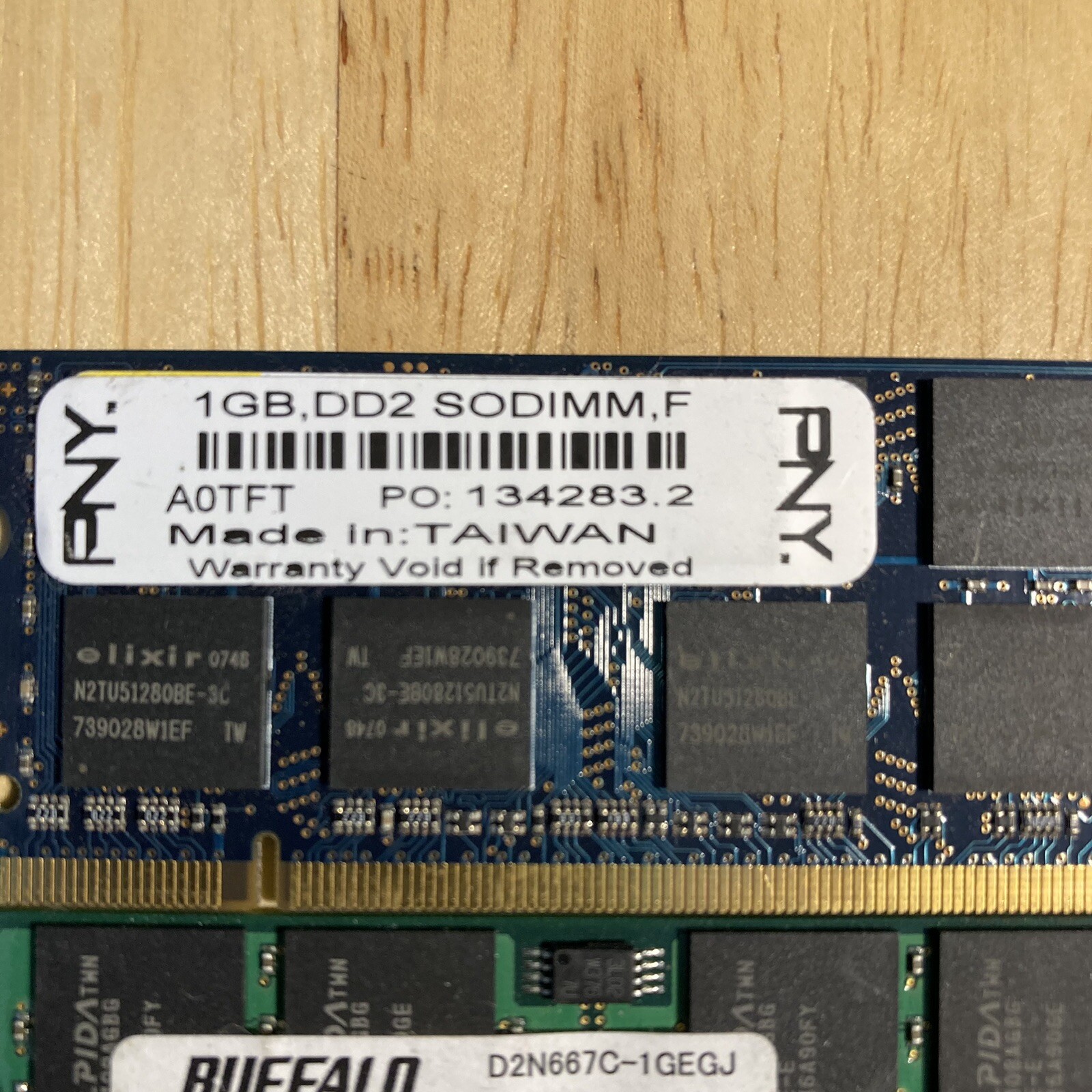 Lot 8X Various : PNY Buffalo Centon ADATA Micron Nanya 1GB PC2 Laptop RAM 8GB