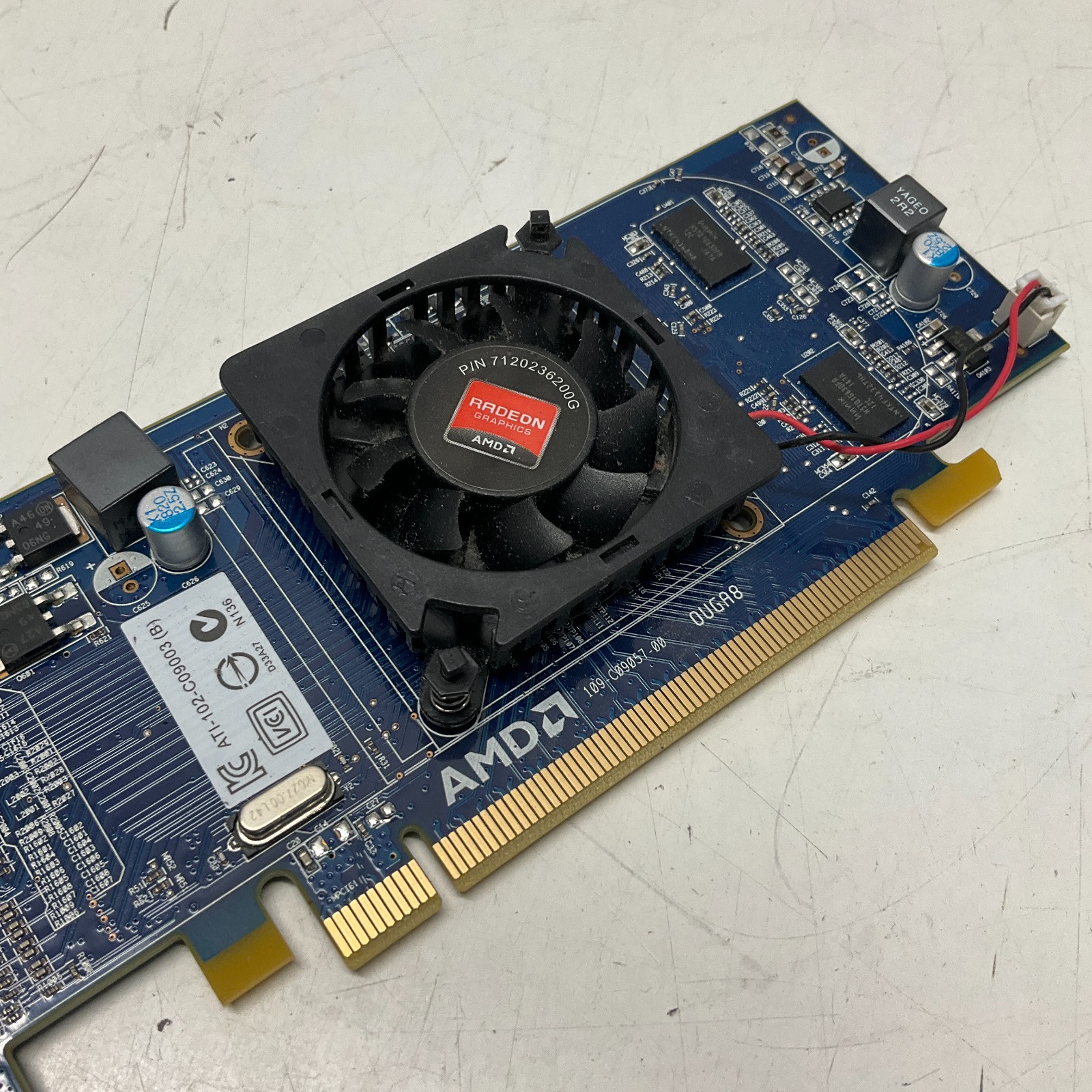 AMD RADEON HD 5450 512 MB DDR3 PCI EXPRESS X16 DESKTOP VIDEO CARD J4-1