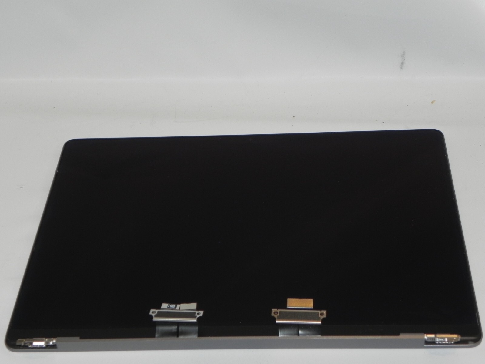 Apple MacBook Pro A277914.2″ screen assembly – BROKEN / FOR PARTS OR REPAIR