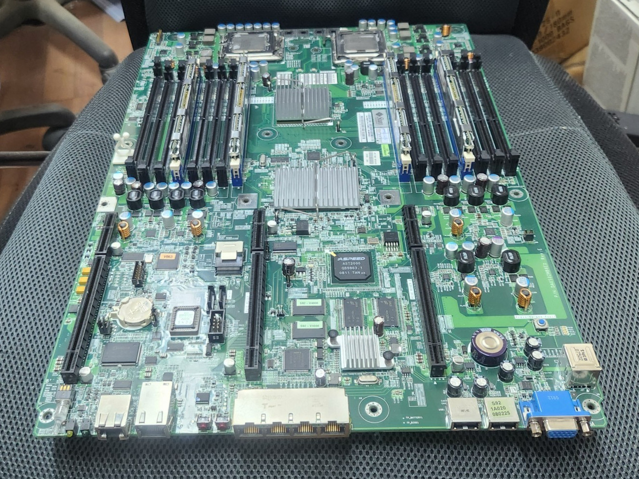 SUN 540-7323-03 System board for X4150 w/2x X5260 SLANG 3.33GHz CPU & 4x 2GB