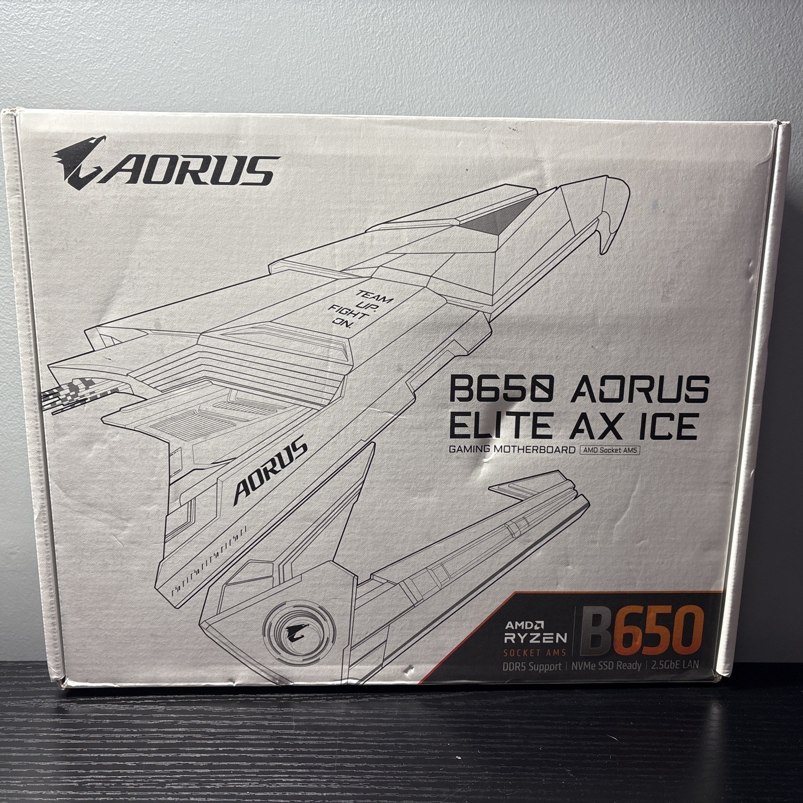 GIGABYTE B650 AORUS ELITE AX ICE AM5 LGA 1718 AMD B650 ATX Motherboard