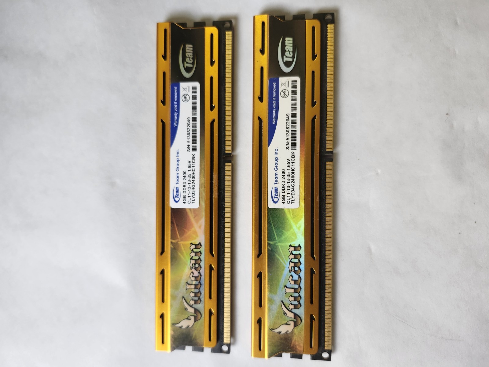 Team Group Vulcan DDR3 8GB (2x4GB) 2400MHz DIMM Desktop RAM TLVLD48G2400HC16CBK