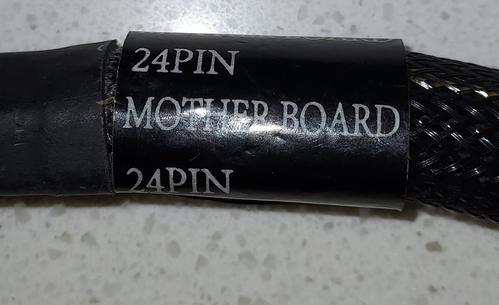 24-Pin ATX Motherboard Power Cable 20+4 Pin PSU Lead – Power Sleeved 22″