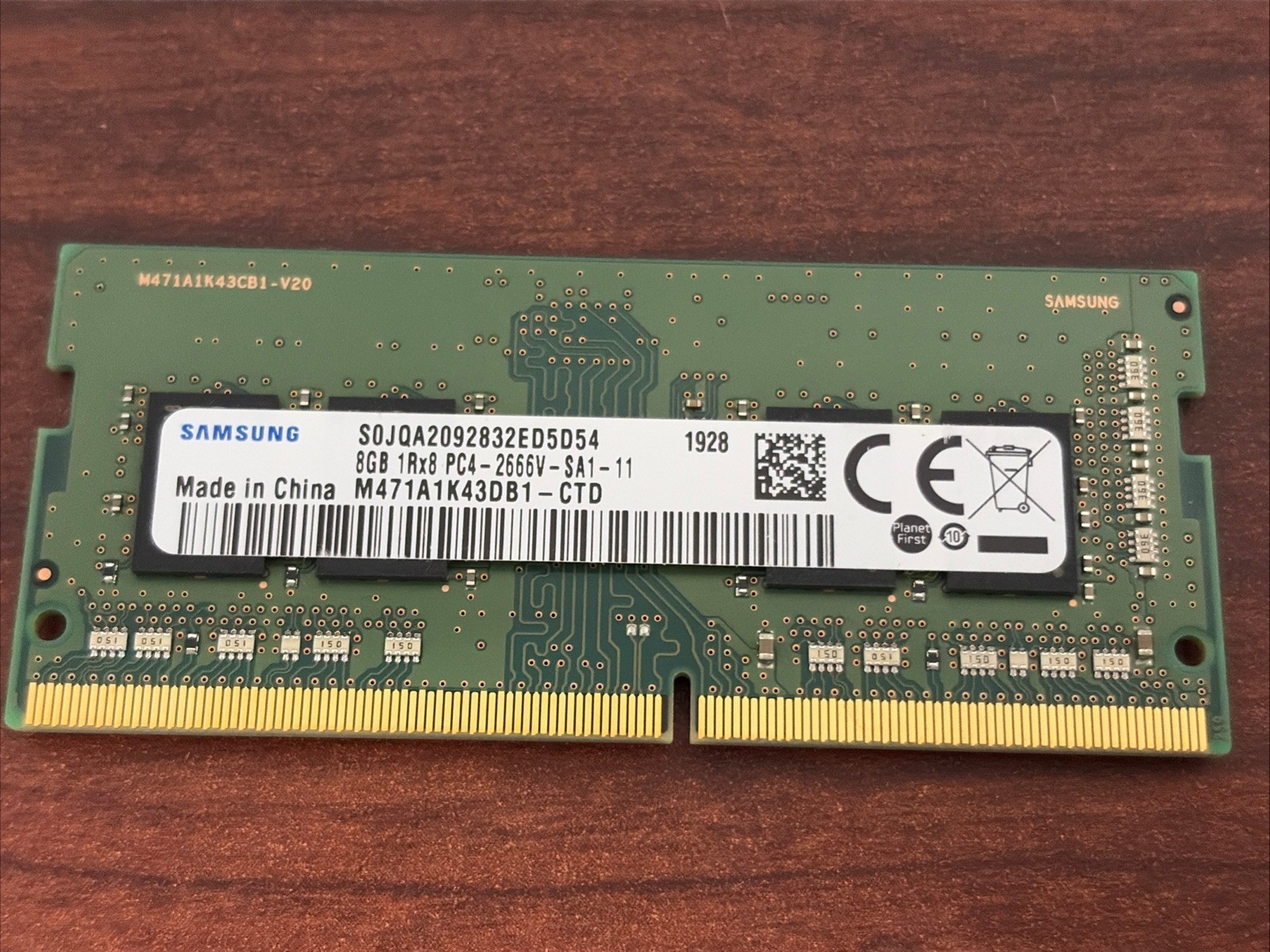 Samsung (1 x 8GB) PC4-21300 (DDR4-2666) Memory (M471A1K43DB1-CTD)