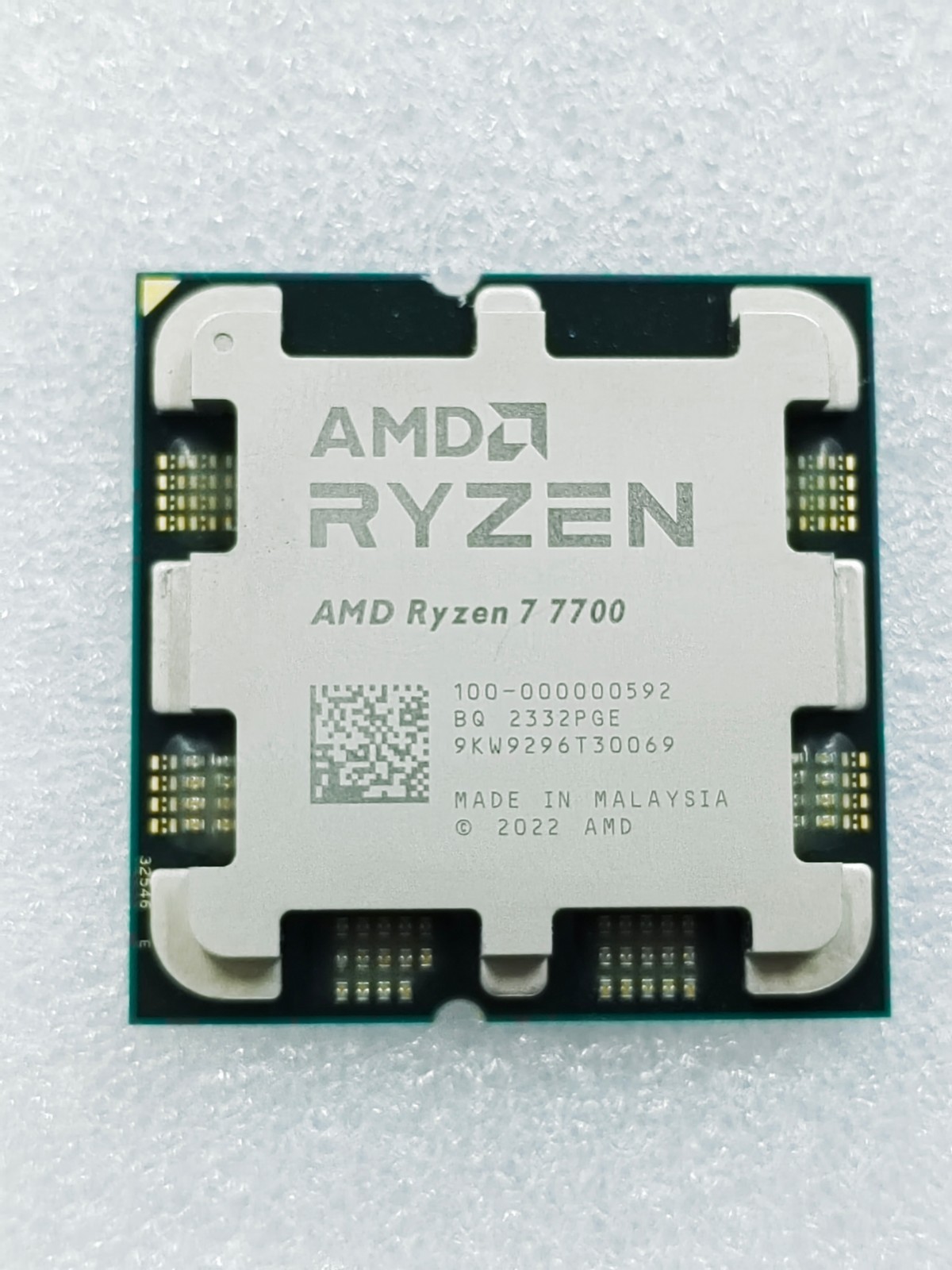 AMD Ryzen 5 7700 Desktop Processor 8-Core ZEN 4 Socket AM5 Radeon™ Graph in