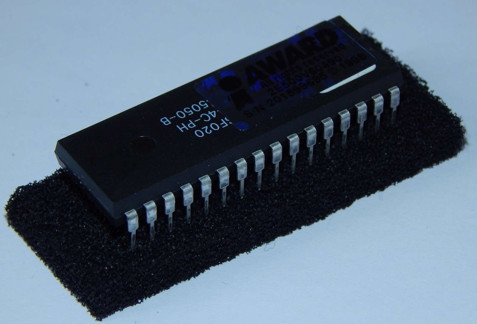 BIOS chip ASUS P2B 1014.003 (beta) 2 Mbit chip EPROM EEPROM