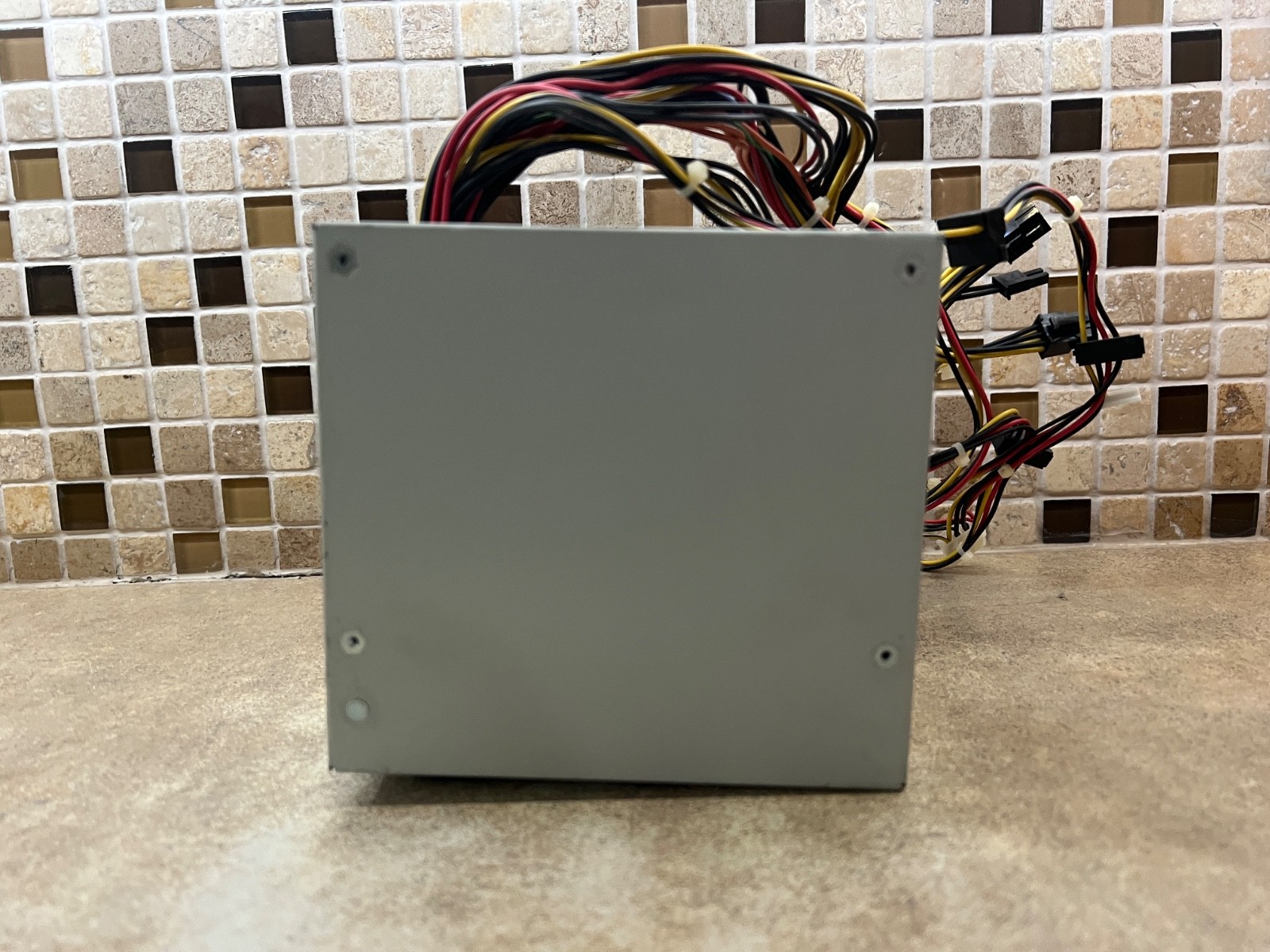 FSP MODEL FSP450-60EP * 450 WATTS / 100V-240V (80 PLUS BRONZE) POWER SUPPLY