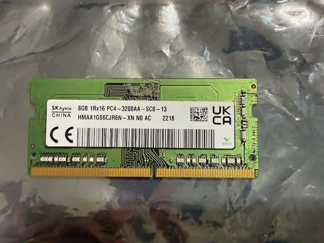 SK Hynix HMAA1GS6CJR6N-XN 16GB (2X8GB) PC4-25600 DDR4-3200 SO-DIMM Memory