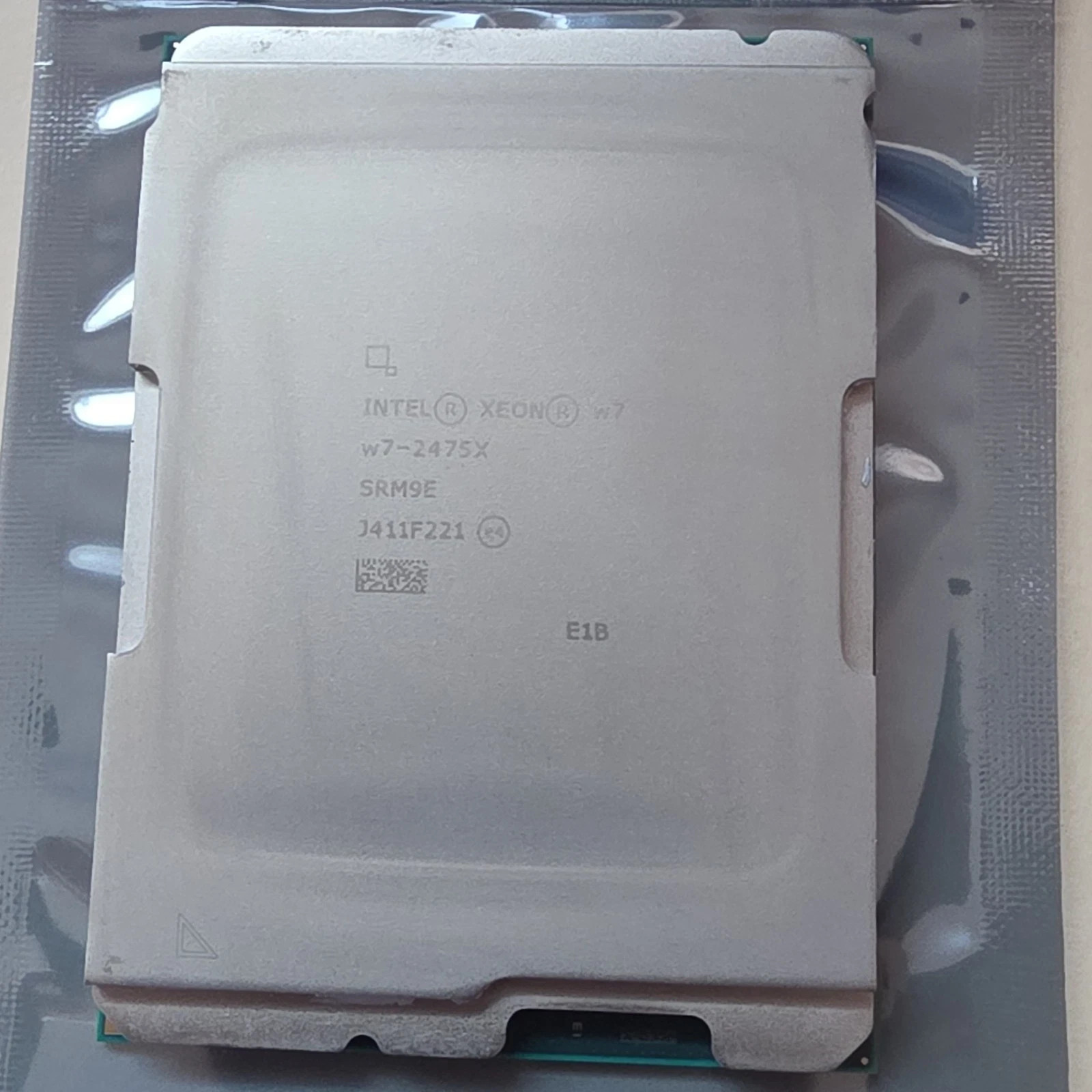 Intel Xeon W7-2475X 20-Core 2.60-4.80 GHz 37.5MB CPU Processor SRM9E
